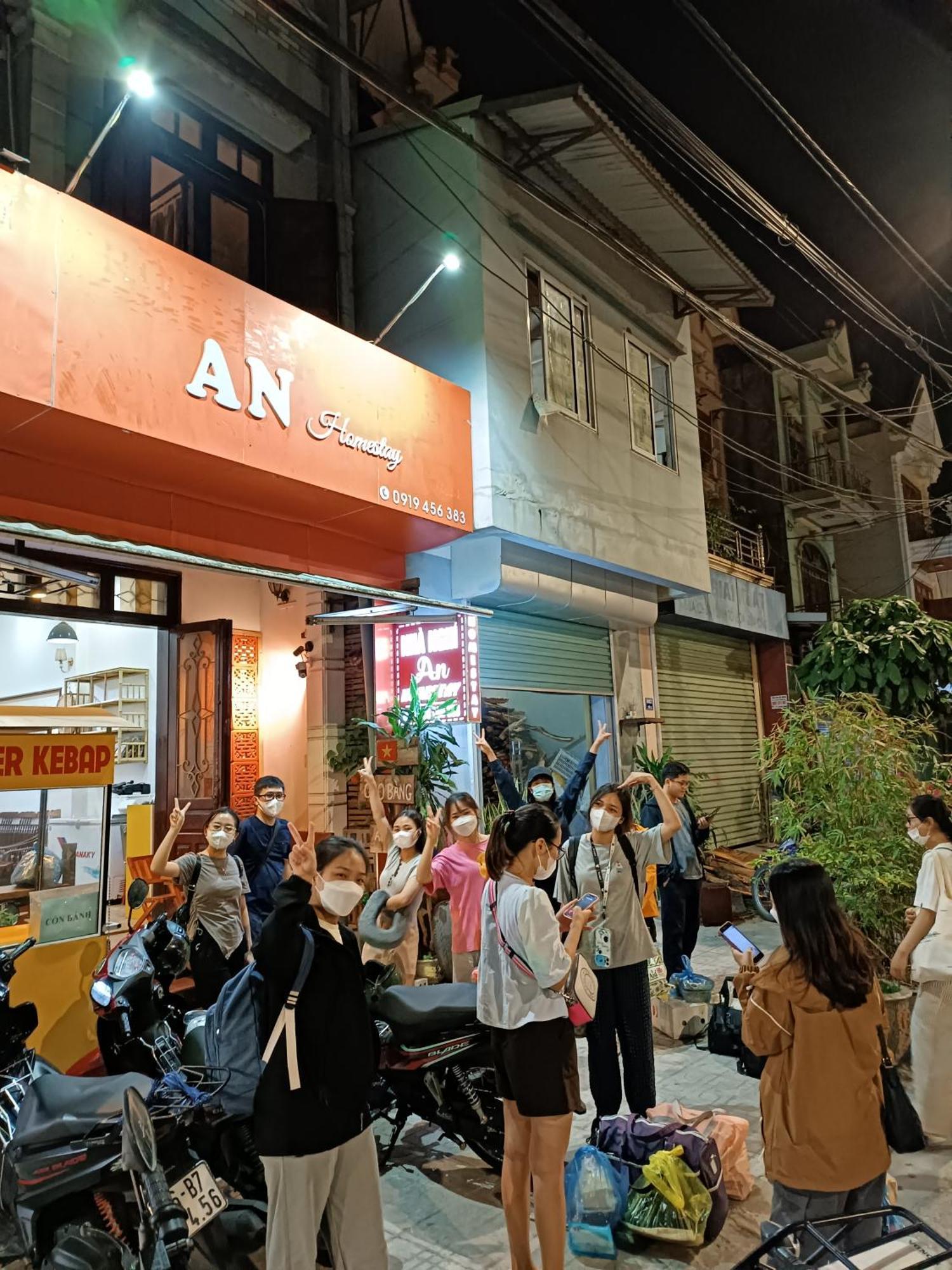An Homestay & Hostel Motorbikes & Tours กาวบั่ง ภายนอก รูปภาพ
